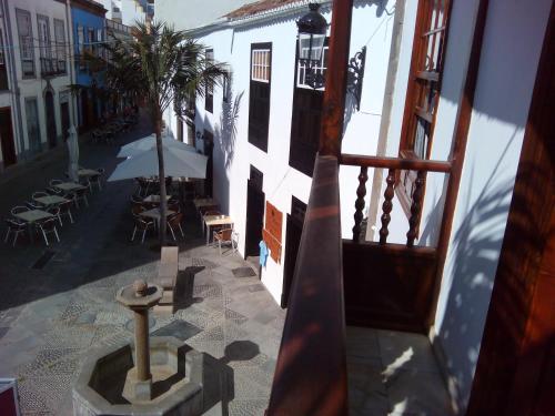 Estudio con balcón del hotel La Fuente. Foto 1