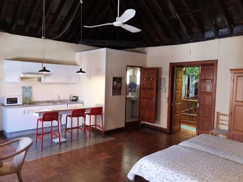 Estudio con balcón del hotel La Fuente. Foto 6