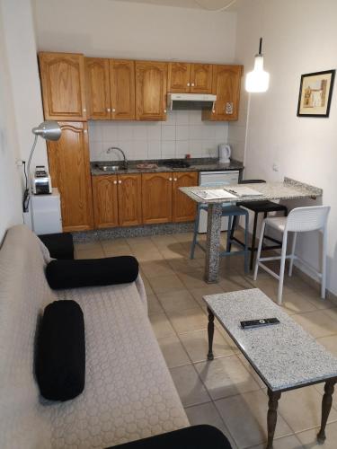 Apartamento básico con vistas al patio del hotel La Fuente. Foto 9