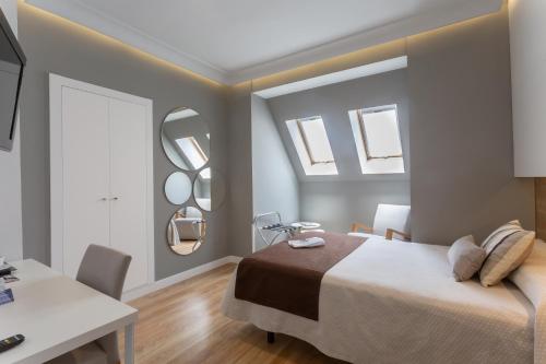 Habitación Individual del hotel Monte Carmelo. Foto 2