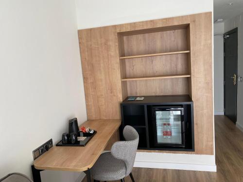 Suite Junior del hotel Virgen De Los Reyes. Foto 5