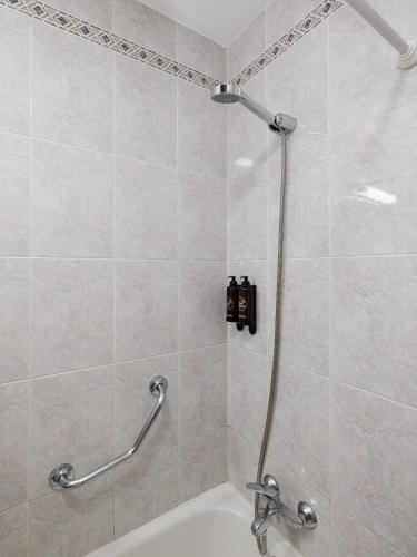 Habitación Individual del hotel Virgen De Los Reyes. Foto 5