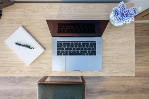 Habitación Triple del hotel Virgen De Los Reyes. Foto 1