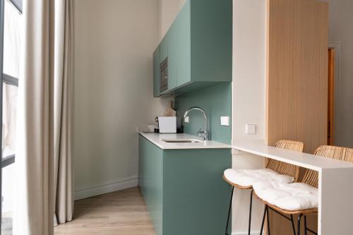 Apartamento con patio y piscina del hotel The Honest Sevilla. Foto 9