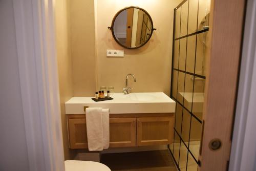 Apartamento Deluxe del hotel The Honest Sevilla. Foto 1