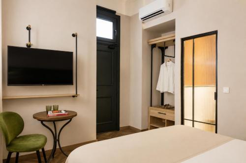 Habitación doble interior del hotel The Honest Sevilla. Foto 6