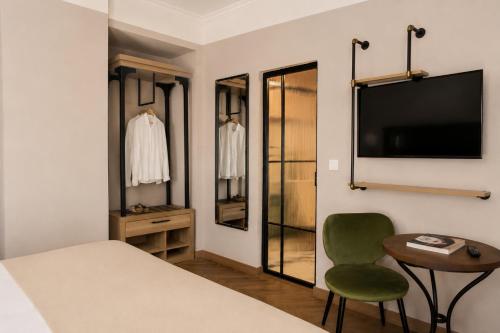 Habitación Doble Superior del hotel The Honest Sevilla. Foto 7