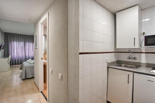 Habitación Doble del hotel Resitur. Foto 14