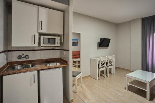 Habitación Familiar del hotel Resitur. Foto 5
