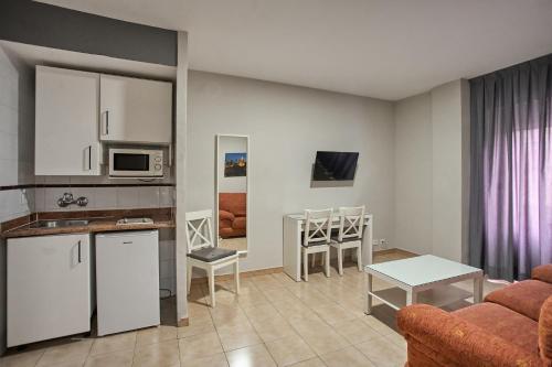 Habitación Familiar del hotel Resitur. Foto 9