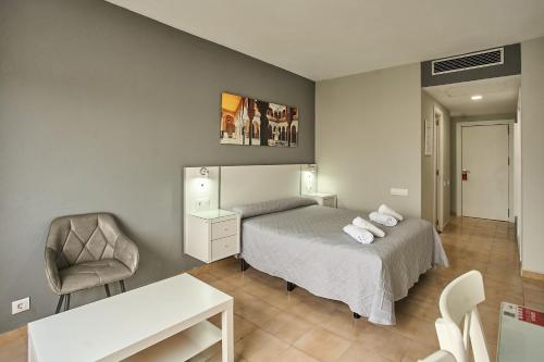 Habitación Doble del hotel Resitur. Foto 13