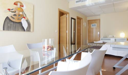 Habitación familiar del hotel Vertice Sevilla. Foto 3