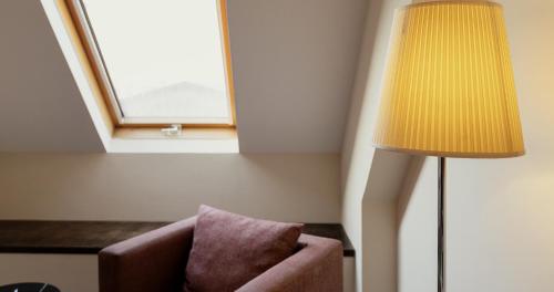 Habitación Doble Deluxe con bañera de hidromasaje - 1 o 2 camas del hotel Vertice Sevilla. Foto 5