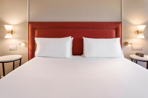 Habitación Doble Superior del hotel Exe Sevilla Macarena. Foto 1