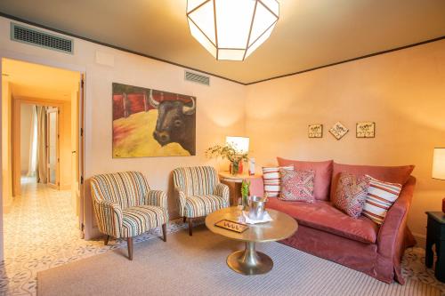 Suite del hotel Hospes Las Casas Del Rey De Baeza. Foto 4