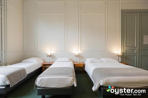 Habitación Cuádruple del hotel Du Congres. Foto 4