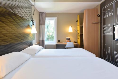 Habitación Doble Superior - 2 camas del hotel Ibis Brussels Erasmus. Foto 5