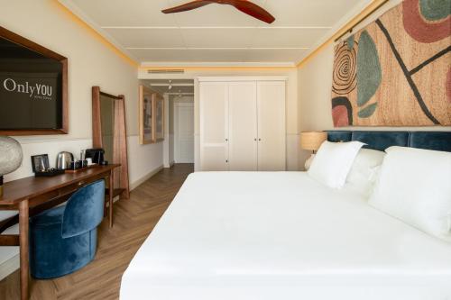 Habitación Doble Premium - Adaptada para personas con discapacidad del hotel Only YOU Sevilla. Foto 3