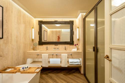 Suite Junior Premium del hotel Only YOU Sevilla. Foto 1