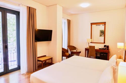 Habitación Doble Premium del hotel Becquer. Foto 3