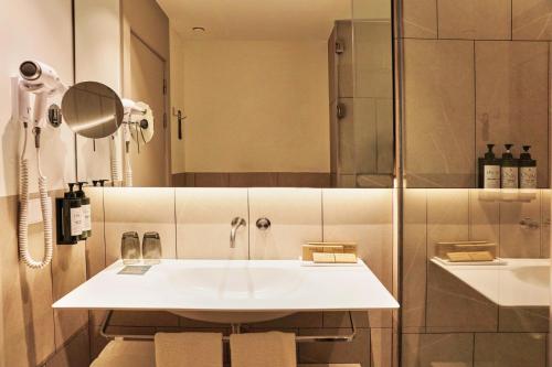 Habitación Doble Estándar del hotel Becquer. Foto 3