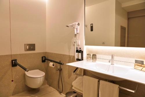 Habitación Doble Estándar del hotel Becquer. Foto 10