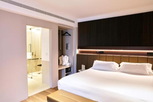 Habitación Doble Estándar del hotel Becquer. Foto 12