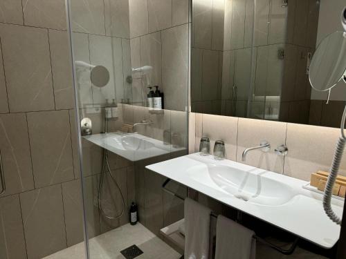 Habitación Doble Estándar del hotel Becquer. Foto 13