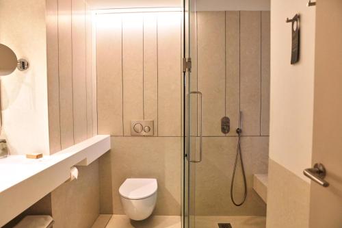 Habitación Doble Deluxe con balcón del hotel Becquer. Foto 5