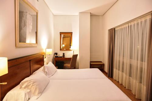 Habitación Individual Económica del hotel Becquer. Foto 3