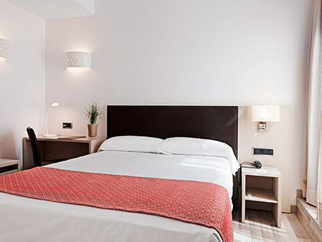 Habitación doble Balcón o Terraza del hotel Catalonia Híspalis