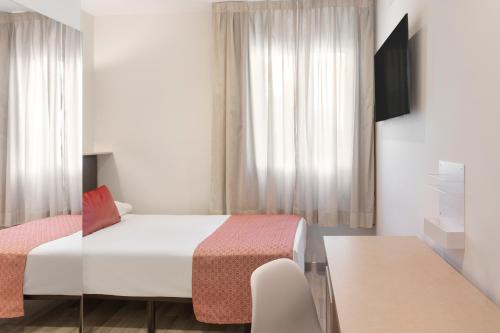 Habitación Individual del hotel Catalonia Híspalis. Foto 1