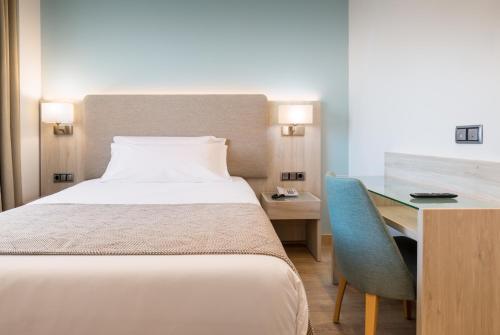 Habitación Económica del hotel Occidental Sevilla Viapol. Foto 2