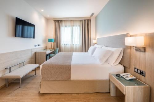 Habitación Doble Estándar - 1 o 2 camas del hotel Occidental Sevilla Viapol. Foto 3