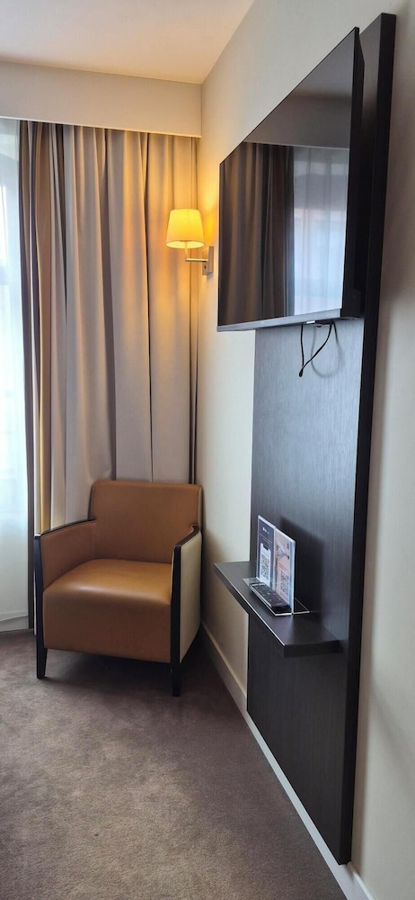 Habitación estándar con 2 camas individuales del hotel Ibis Styles Brussels Centre Stephanie. Foto 3