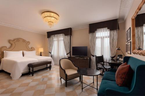 Habitación Doble Grand Deluxe - 2 camas del hotel Alfonso Xiii, A Luxury Collection , Seville. Foto 3