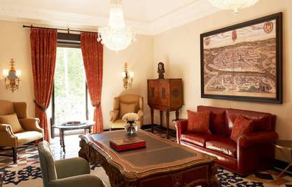 Suite Victoria Eugenia del hotel Alfonso Xiii, A Luxury Collection , Seville
