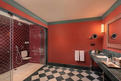 Suite Deluxe con cama extragrande del hotel Alfonso Xiii, A Luxury Collection , Seville. Foto 6