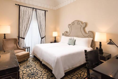 Habitación Doble Deluxe - 2 camas del hotel Alfonso Xiii, A Luxury Collection , Seville. Foto 6