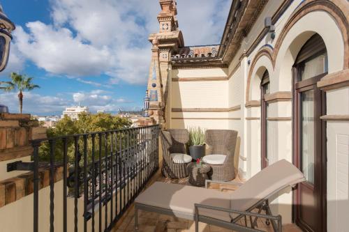 Habitación Doble Gran Deluxe con terraza - 2 camas del hotel Alfonso Xiii, A Luxury Collection , Seville. Foto 4