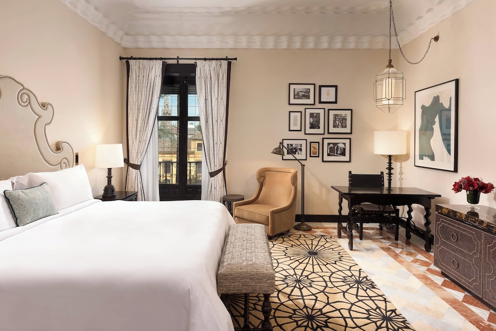 Habitación Grand, 1 cama de matrimonio grande del hotel Alfonso Xiii, A Luxury Collection , Seville