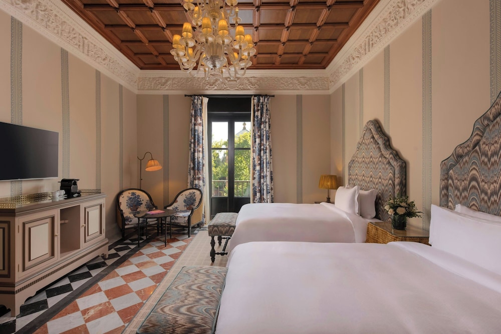 Habitación Grand, 2 camas individuales del hotel Alfonso Xiii, A Luxury Collection , Seville. Foto 10