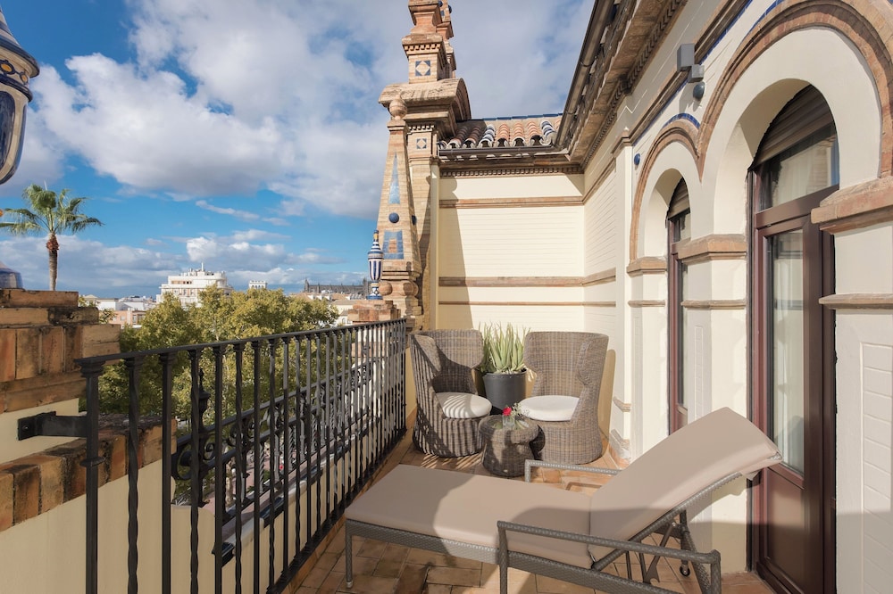 Habitación Grand, 2 camas individuales, terraza del hotel Alfonso Xiii, A Luxury Collection , Seville. Foto 2