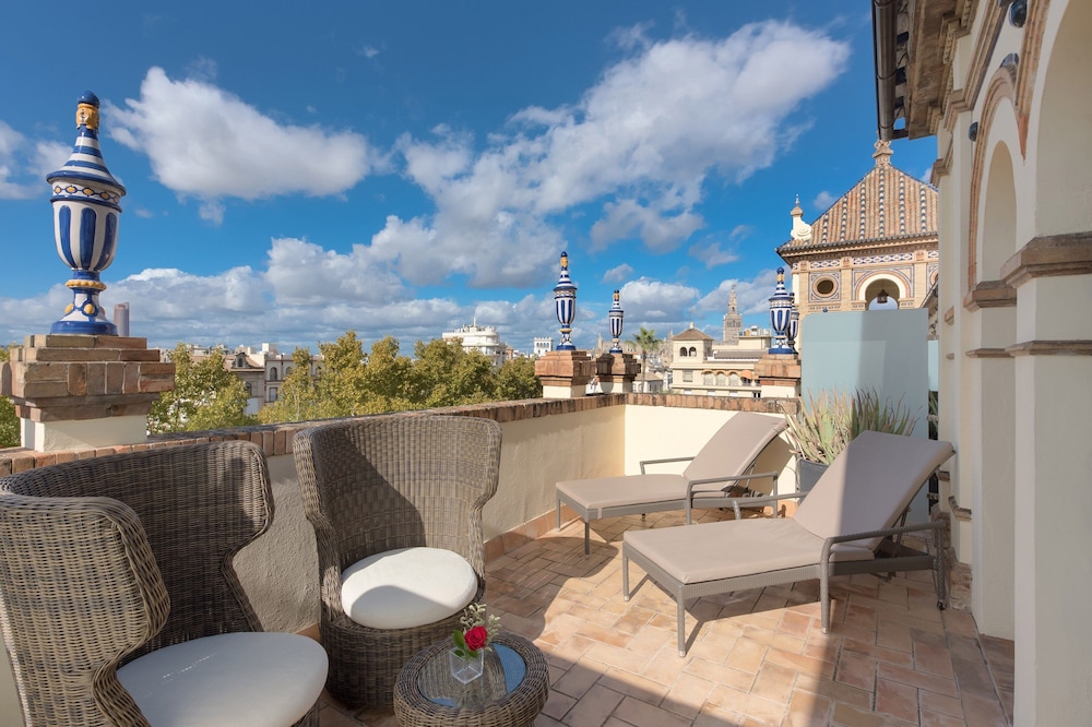 Habitación Grand, 1 cama de matrimonio grande, terraza del hotel Alfonso Xiii, A Luxury Collection , Seville. Foto 5