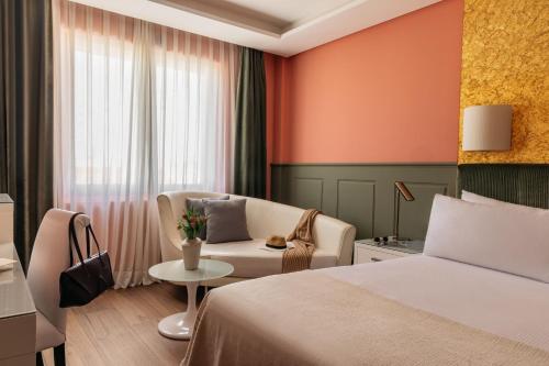 Habitación Premium Red Level del hotel Colón Gran Meliá. Foto 3