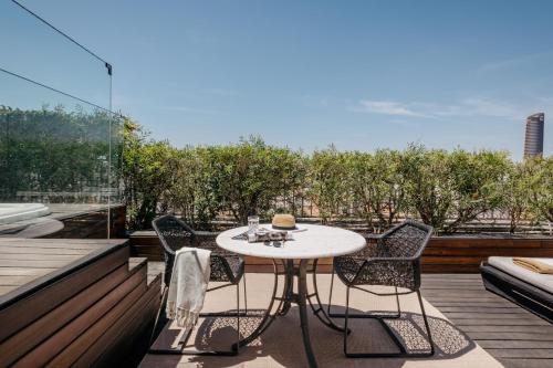 Suite Ático Red Level del hotel Colón Gran Meliá. Foto 19