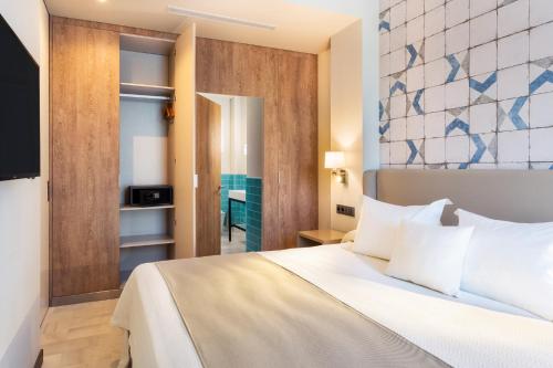 Suite con cama extragrande del hotel San Pablo Sevilla. Foto 10