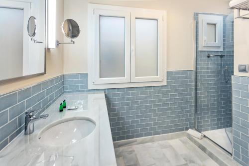 Suite con cama extragrande del hotel San Pablo Sevilla. Foto 14