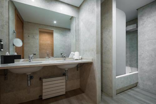 Junior suite Con Vistas 2 Camas dobles del hotel Eurostars Al-Andalus Palace