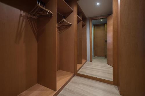 Junior suite Con Vistas 2 Camas dobles del hotel Eurostars Al-Andalus Palace. Foto 7